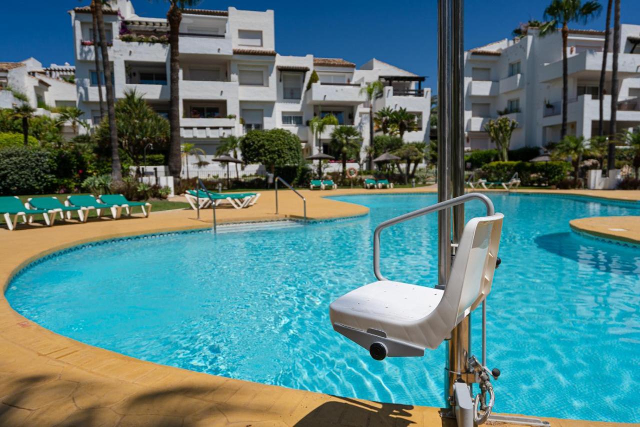Costalita Beach Apartment เอสเตโปนา ภายนอก รูปภาพ