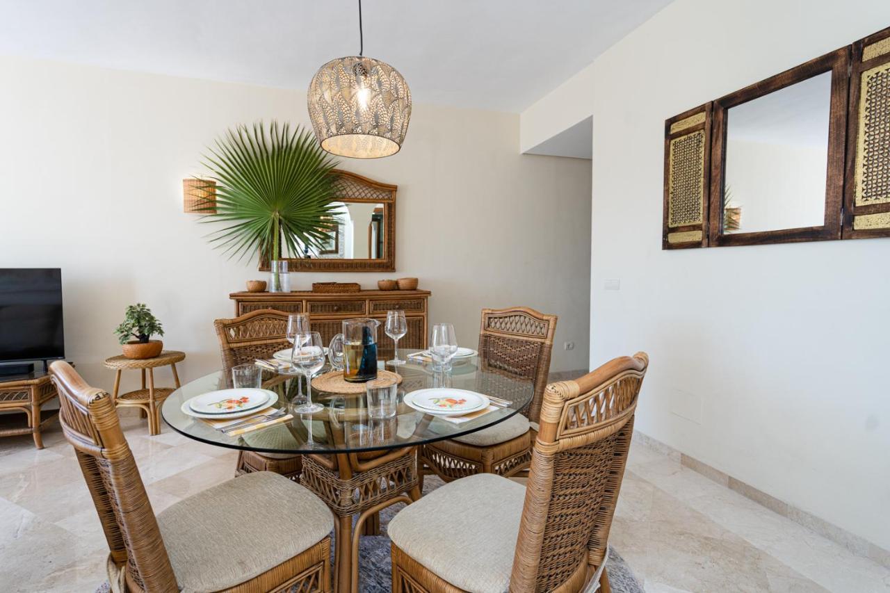 Costalita Beach Apartment เอสเตโปนา ภายนอก รูปภาพ