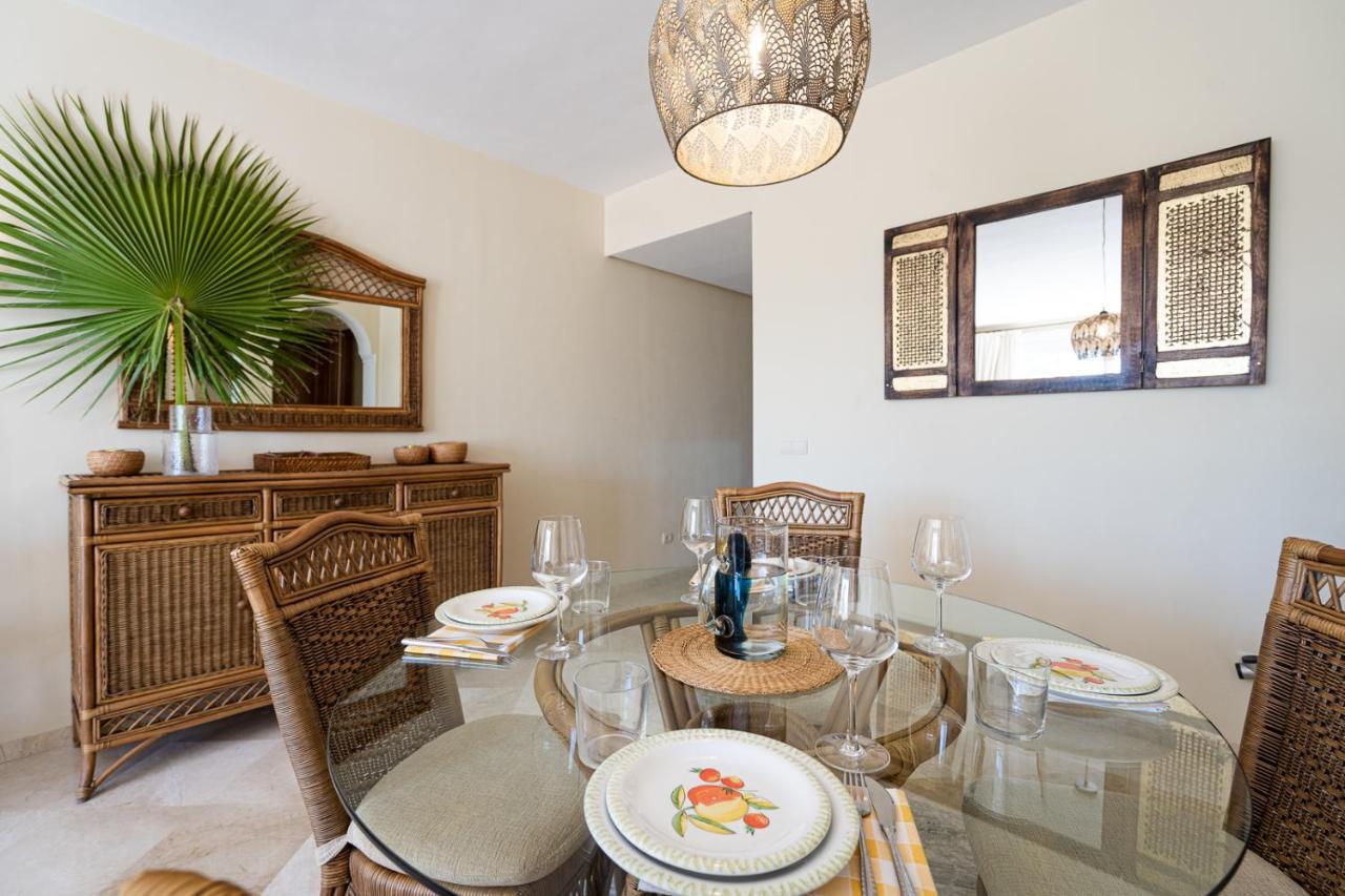Costalita Beach Apartment เอสเตโปนา ภายนอก รูปภาพ